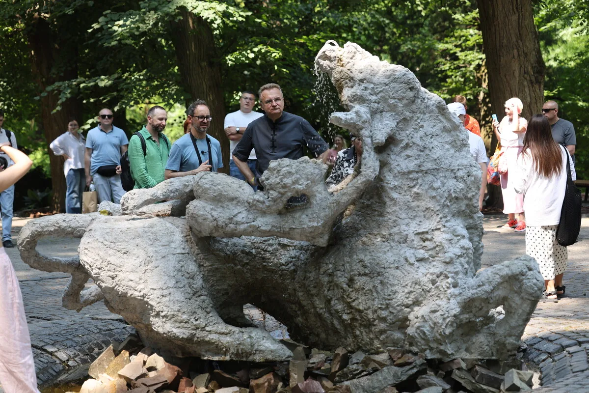 Скульптура «Викрадення Європи» у Стрийському парку Львова: історія та деталі